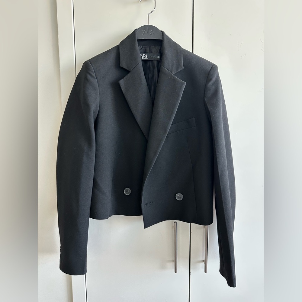 Zara Women's Elegant Black Suit Jacket
